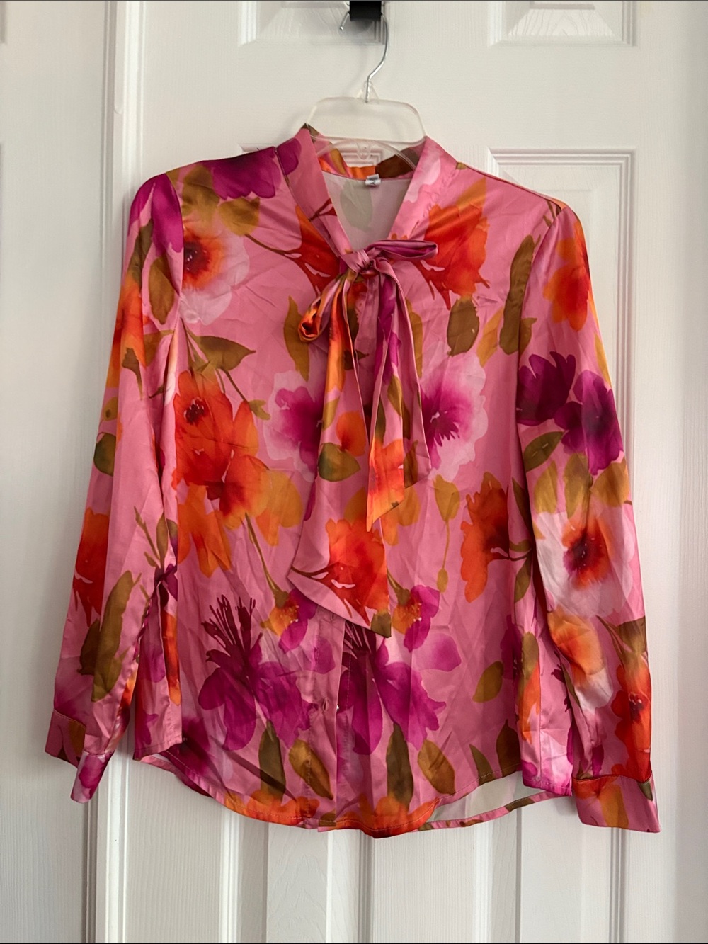 Nancy Yang Pink Floral Bow Tie neck Satin colorful designer Blouse Womens small